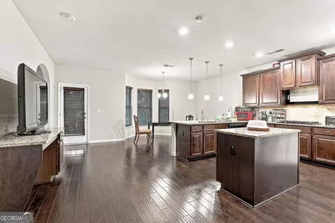 Kitchen - 613 Oakville Trl, Hampton, GA 30228 photo 4 of 4