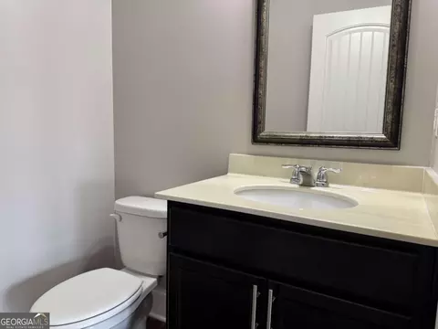 Bath - 6027 Landers Loop, Fairburn, GA 30213 photo 2 of 4
