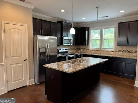 Kitchen - 6027 Landers Loop, Fairburn, GA 30213 photo 2 of 2