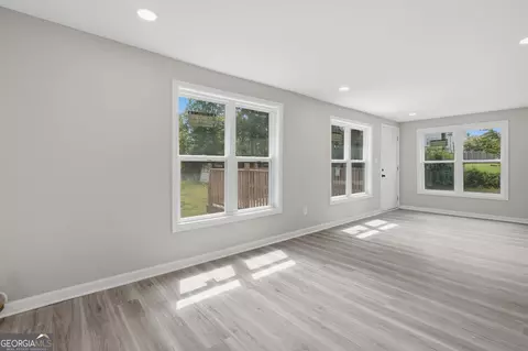 Living - 1061 Highway 3 N, Hampton, GA 30228 photo 5 of 5