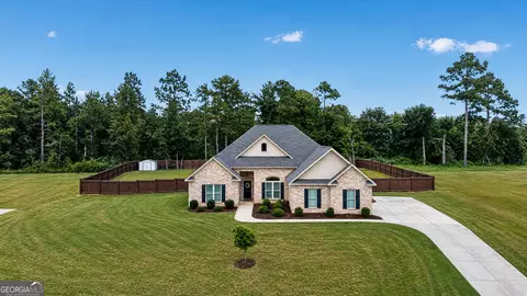 240 Lannington Dr, Lizella, GA 31052