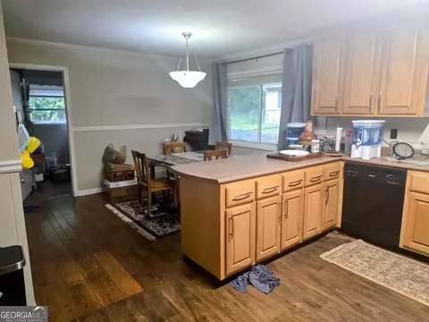 Kitchen - 270 South Dr, Hampton, GA 30228 photo 4 of 6