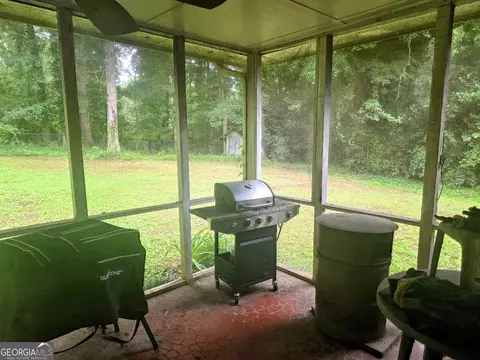 Exterior - 270 South Dr, Hampton, GA 30228 photo 5 of 10