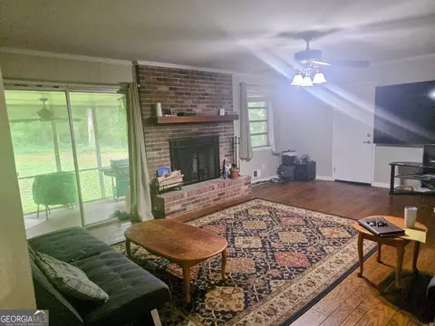 Living - 270 South Dr, Hampton, GA 30228 photo 1 of 6