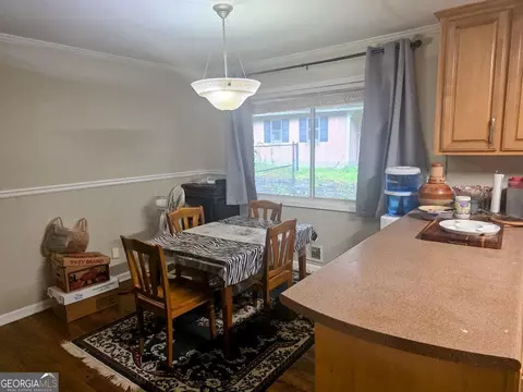 Dining - 270 South Dr, Hampton, GA 30228 photo 1 of 2
