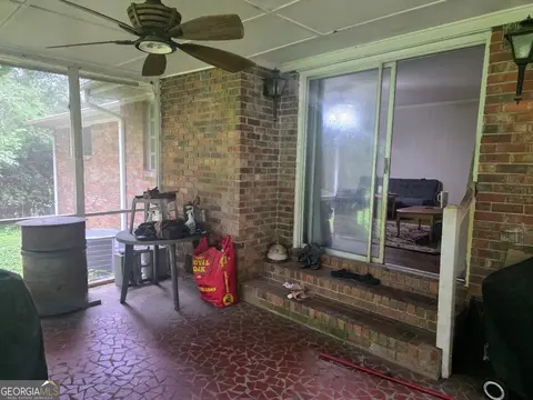 Exterior - 270 South Dr, Hampton, GA 30228 photo 3 of 10