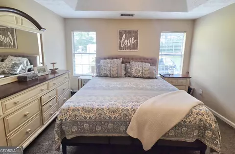 Bedroom - 137 Meadow View Dr, Jackson, GA 30233 photo 2 of 5