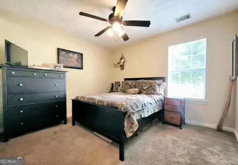 Bedroom - 137 Meadow View Dr, Jackson, GA 30233 photo 4 of 5