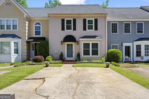 573 Salem Woods Dr SE, Marietta, GA 30067