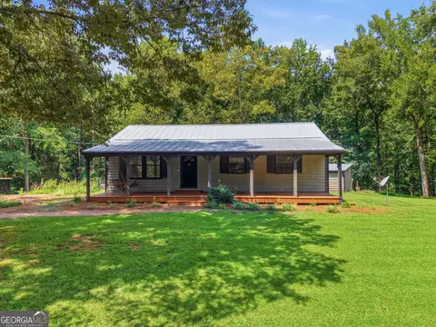 736 Wolfskin Rd, Arnoldsville, GA 30619