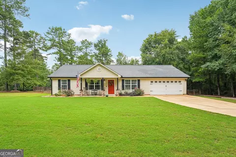 579 Al Roberts Rd, Senoia, GA 30276