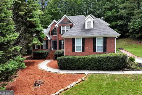4130 Lake Dr, Loganville, GA 30052
