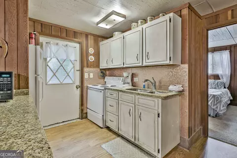 Kitchen - 87 St Moritz Dr, Pine Mountain, GA 31822 photo 2 of 3