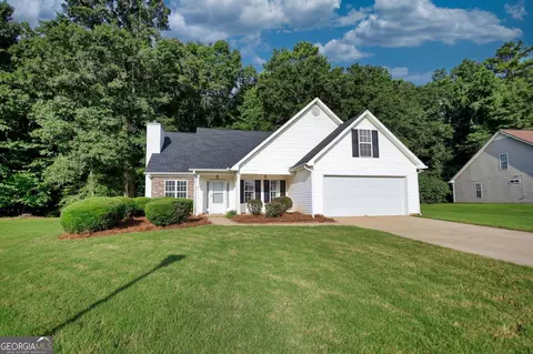 Exterior - 25 Luke Ln, Covington, GA 30014 photo 3 of 5