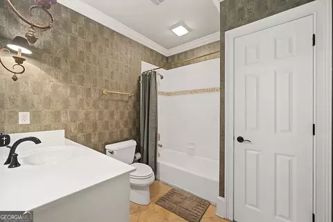 Bath - 3306 Moye Ct, Duluth, GA 30097 photo 3 of 10