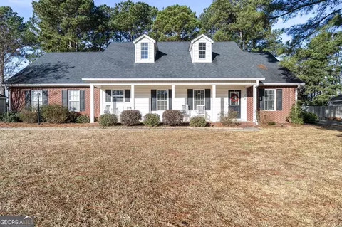 218 Ellicott Dr, Warner Robins, GA 31088