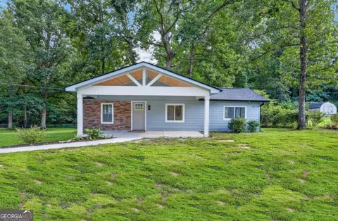 1374 Shangrila Cir, Riverdale, GA 30296