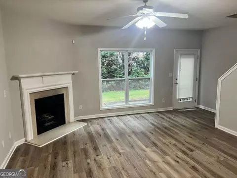 Living - 2176 Executive Dr, Duluth, GA 30096 photo 5 of 5