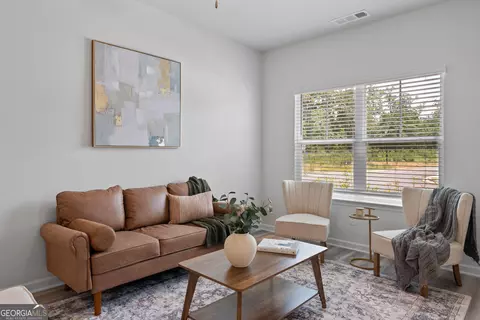 Living - 241 Rooker Dr, Lagrange, GA 30241 photo 3 of 4