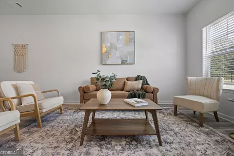 Living - 241 Rooker Dr, Lagrange, GA 30241 photo 2 of 4