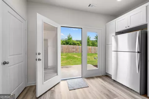 Entry Way - 239 Rooker Dr, Lagrange, GA 30241 photo 5 of 5