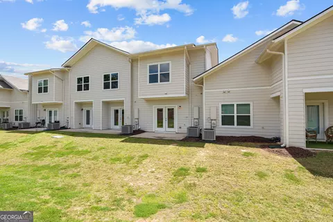 Exterior - 239 Rooker Dr, Lagrange, GA 30241 photo 2 of 4
