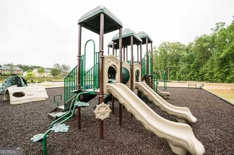 View/Area - 304 Glenhaven Dr, Lagrange, GA 30241 photo 5 of 6