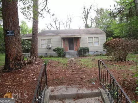 3874 Myrtle Ct, Macon, GA 31206
