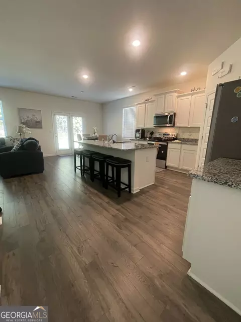 Kitchen - 205 Sullivan St, Hampton, GA 30228 photo 1 of 1