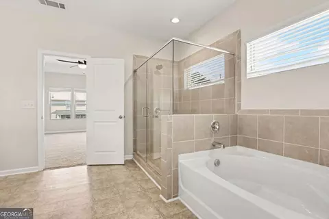 Entry Way - 7584 Rudder Cir, Fairburn, GA 30213 photo 7 of 7