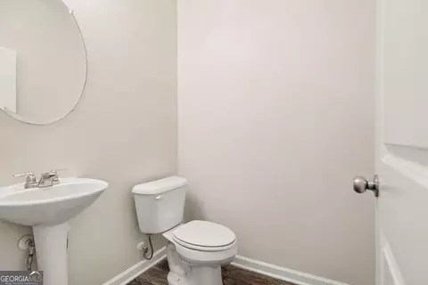 Entry Way - 7584 Rudder Cir, Fairburn, GA 30213 photo 3 of 7