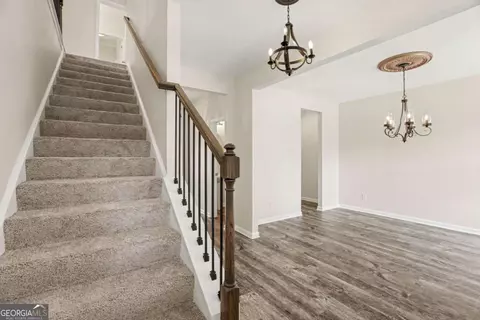 Entry Way - 7584 Rudder Cir, Fairburn, GA 30213 photo 4 of 7