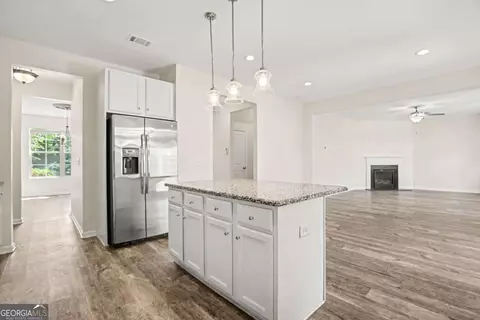 Kitchen - 7584 Rudder Cir, Fairburn, GA 30213 photo 2 of 2