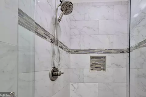 Bath - 165 Pratt Dr, Covington, GA 30014 photo 3 of 5