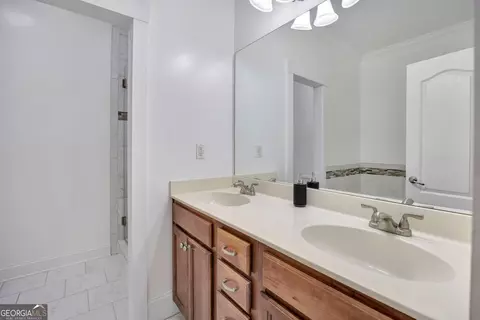 Bath - 165 Pratt Dr, Covington, GA 30014 photo 1 of 5