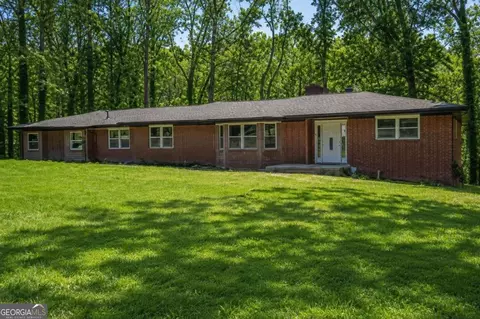 3042 Peek Rd NW, Atlanta, GA 30318