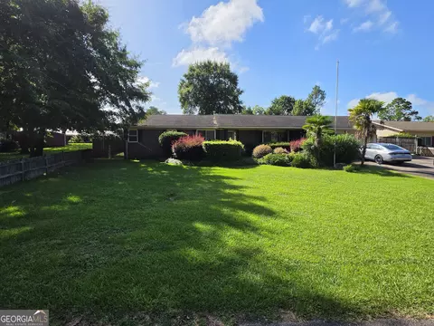 121 Pine Lane Dr NW, Milledgeville, GA 31061