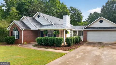 Exterior - 116 Dana Dr, Hampton, GA 30228 photo 3 of 8