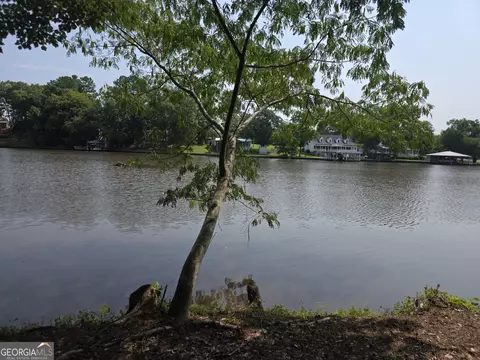 105 Flatrock Ct, Eatonton, GA 31024