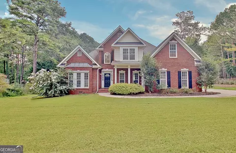 235 Manor Dr, Fayetteville, GA 30215