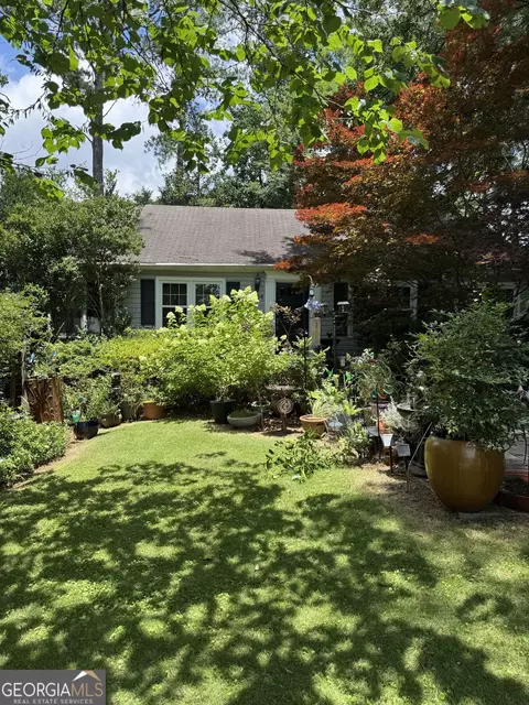 1154 Kingsley Cir NE, Atlanta, GA 30324