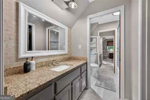 Bath - 452 Bellflower Dr, Jasper, GA 30143 photo 4 of 5
