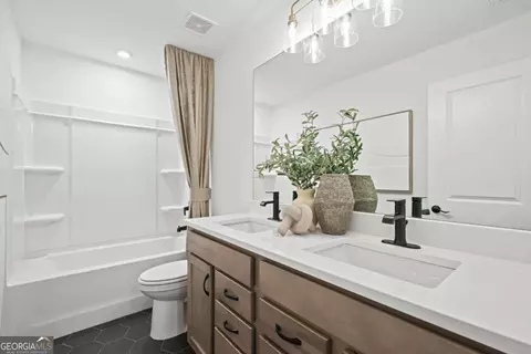 Bath - 804 Oleander Ct, Mcdonough, GA 30253 photo 2 of 2