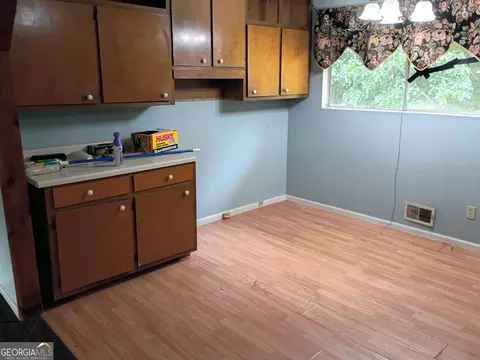 141 Caldwell Dr, Hampton, GA 30228 photo 2