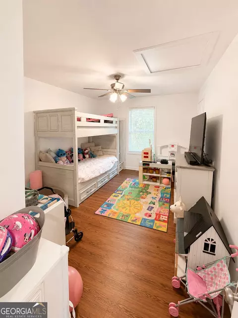 Bedroom - 1469 Main St, Comer, GA 30629 photo 2 of 4
