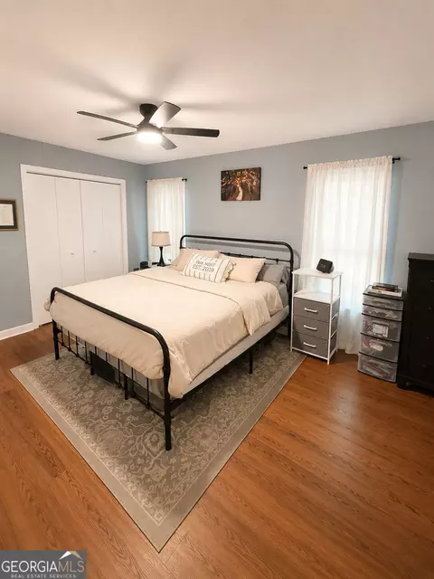Bedroom - 1469 Main St, Comer, GA 30629 photo 4 of 4
