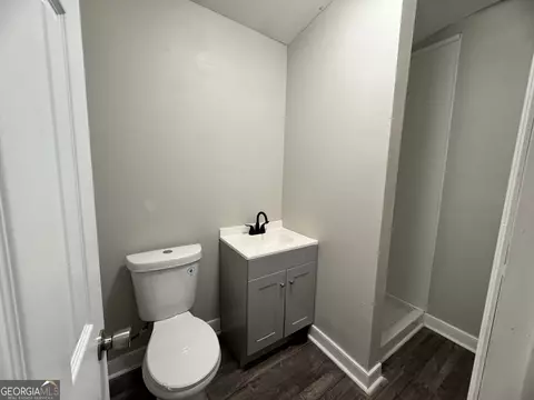 Bath - 720 Harold St, Macon, GA 31201 photo 2 of 5