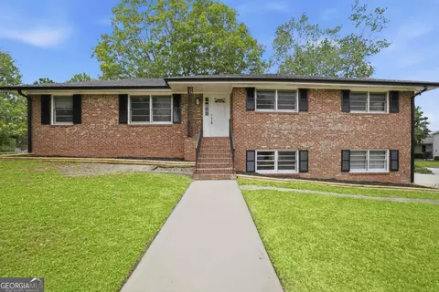 100 Rimel Ln, College Park, GA 30349