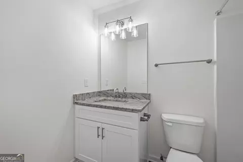 Bath - 797 Hunnicutt Ave, Lagrange, GA 30240 photo 3 of 4