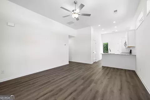 Living - 797 Hunnicutt Ave, Lagrange, GA 30240 photo 2 of 2